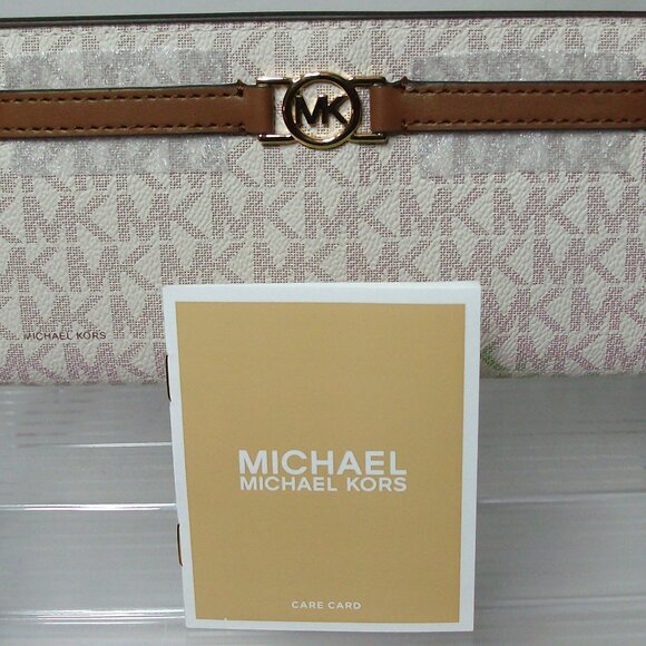 s-l400.jpg Michael Kors Reed LG Snap Leather wallet Vanilla New with tag